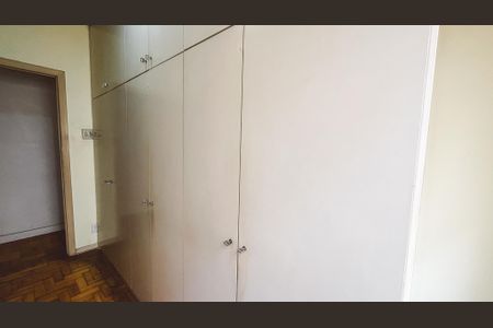 Casa à venda com 140m², 3 quartos e 2 vagasCloset
