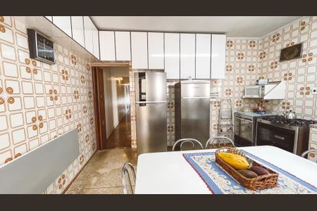 Casa à venda com 140m², 3 quartos e 2 vagasCozinha