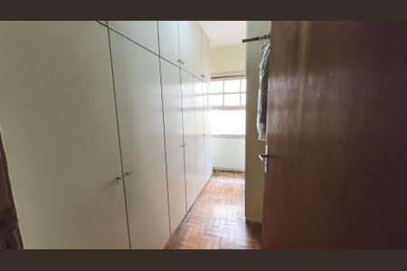 Casa à venda com 140m², 3 quartos e 2 vagasCloset