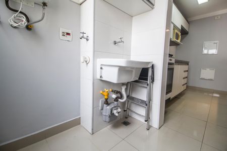 Apartamento à venda com 68m², 1 quarto e 1 vagaÁrea de Serviço