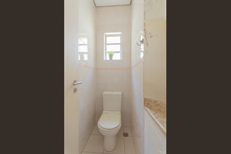 Casa à venda com 122m², 2 quartos e 1 vagaLavabo