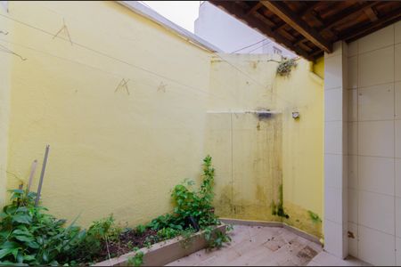 Casa à venda com 122m², 2 quartos e 1 vagaÁrea de Serviço