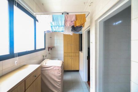 Apartamento para alugar com 117m², 3 quartos e 1 vagaÁrea de Serviço