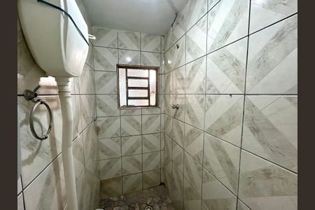 Banheiro de casa para alugar com 1 quarto, 40m² em Gopouva, Guarulhos