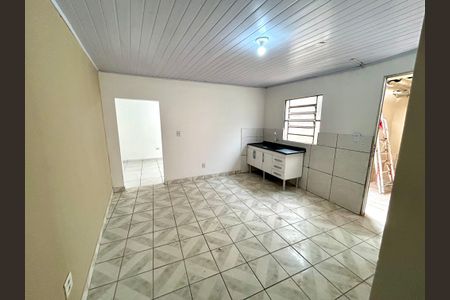 Cozinha de casa para alugar com 1 quarto, 40m² em Gopouva, Guarulhos