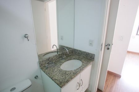 Apartamento à venda com 69m², 2 quartos e 1 vagaBanheiro da Suíte