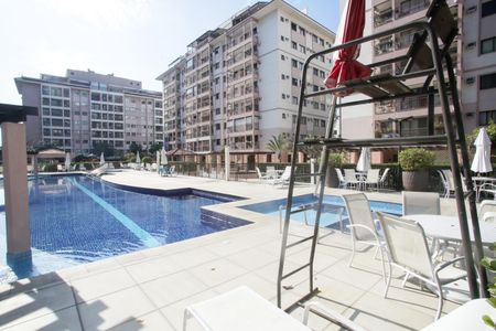 Apartamento à venda com 69m², 2 quartos e 1 vagaÁrea comum - Piscina