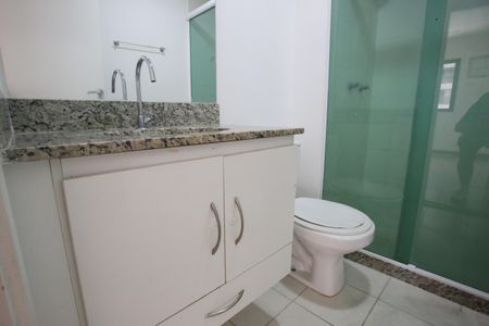 Apartamento à venda com 69m², 2 quartos e 1 vagaBanheiro Social