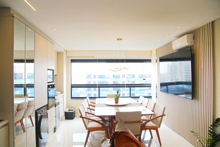 Sala e Cozinha integrada  de apartamento à venda com 2 quartos, 69m² em Vila Augusta, Guarulhos