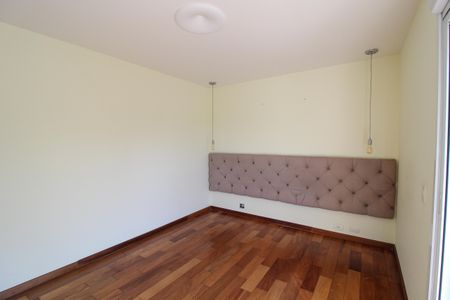 Apartamento à venda com 130m², 3 quartos e 2 vagas Apartamento à venda com 130m², 3 quartos e 2 vagasSuíte 2