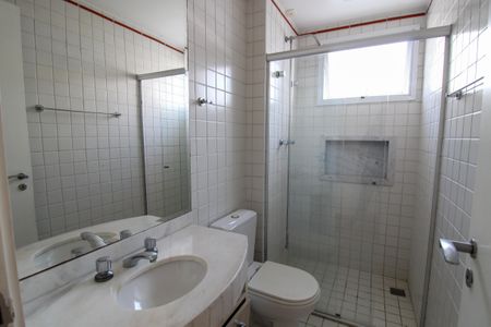 Apartamento à venda com 130m², 3 quartos e 2 vagas Apartamento à venda com 130m², 3 quartos e 2 vagasBanheiro da Suíte 3