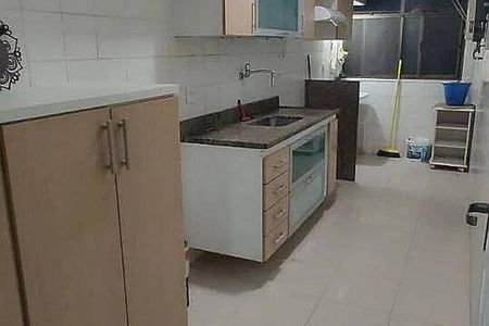 Apartamento à venda com 75m², 2 quartos e 1 vaga