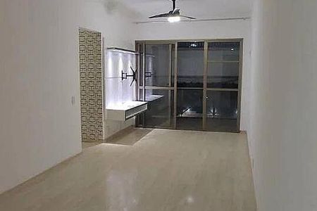 Apartamento à venda com 75m², 2 quartos e 1 vaga