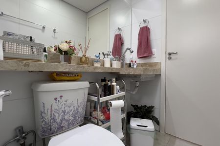 Apartamento à venda com 58m², 2 quartos e 1 vaga Apartamento à venda com 58m², 2 quartos e 1 vagaBanheiro