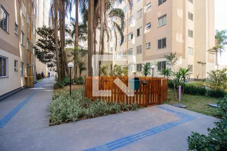 Apartamento para alugar com 1200m², 2 quartos e sem vagaÁrea comum