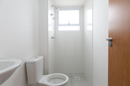 Apartamento para alugar com 1200m², 2 quartos e sem vagaBanheiro