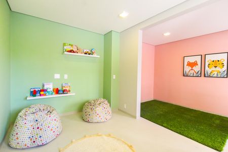 Apartamento para alugar com 32m², 2 quartos e sem vaga Apartamento para alugar com 32m², 2 quartos e sem vagaBrinquedoteca