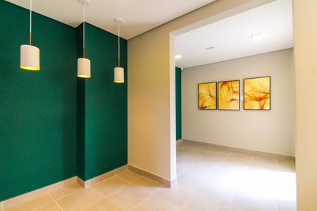 Apartamento para alugar com 32m², 2 quartos e sem vaga Apartamento para alugar com 32m², 2 quartos e sem vagaÁrea comum - Salão de festas