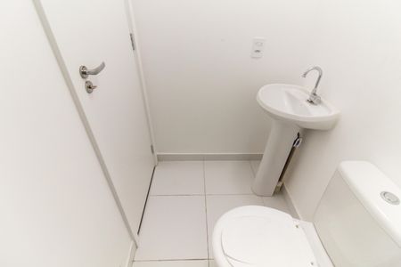 Apartamento para alugar com 32m², 2 quartos e sem vaga Apartamento para alugar com 32m², 2 quartos e sem vagaBanheiro Social