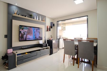 Sala de apartamento à venda com 3 quartos, 78m² em Vila Carrão, São Paulo