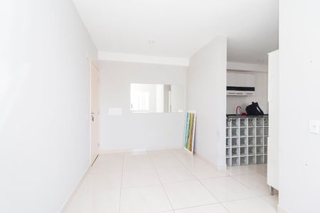 Sala de apartamento para alugar com 2 quartos, 46m² em Parque Savoi City, São Paulo
