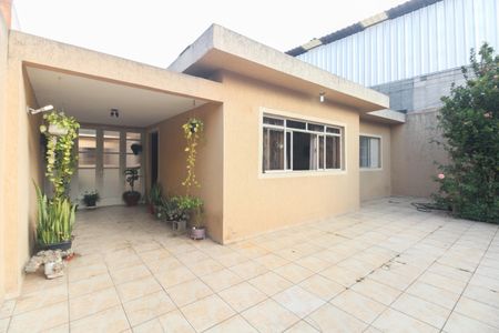 Casa à venda com 231m², 3 quartos e 4 vagas Casa à venda com 231m², 3 quartos e 4 vagasGaragem