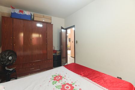 Casa à venda com 231m², 3 quartos e 4 vagas Casa à venda com 231m², 3 quartos e 4 vagasQuarto 2