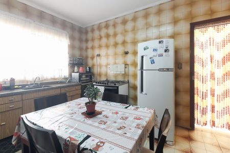 Casa à venda com 231m², 3 quartos e 4 vagas Casa à venda com 231m², 3 quartos e 4 vagasCozinha