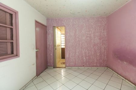 Casa à venda com 231m², 3 quartos e 4 vagas Casa à venda com 231m², 3 quartos e 4 vagasEdícula - Quarto