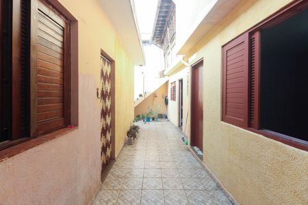 Casa à venda com 231m², 3 quartos e 4 vagas Casa à venda com 231m², 3 quartos e 4 vagasQuintal