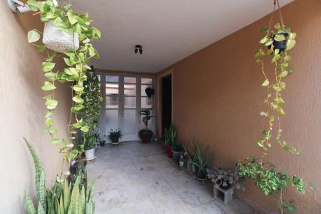 Casa à venda com 231m², 3 quartos e 4 vagas Casa à venda com 231m², 3 quartos e 4 vagasGaragem