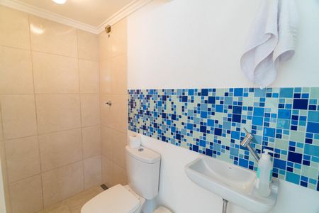 Casa à venda com 162m², 3 quartos e 2 vagas Casa à venda com 162m², 3 quartos e 2 vagasBanheiro de serviço