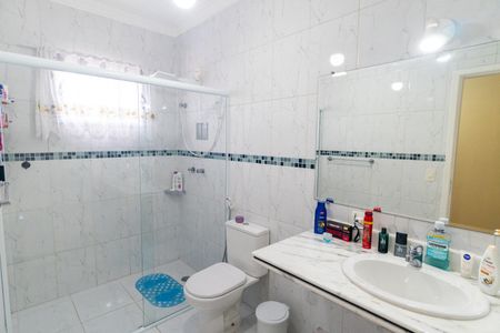 Casa à venda com 162m², 3 quartos e 2 vagas Casa à venda com 162m², 3 quartos e 2 vagasBanheiro da Suíte