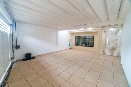 Casa à venda com 162m², 3 quartos e 2 vagas Casa à venda com 162m², 3 quartos e 2 vagasGaragem