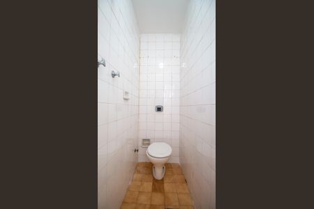 Apartamento à venda com 74m², 2 quartos e 1 vagaBanheiro de Serviço