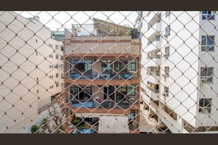 Apartamento à venda com 74m², 2 quartos e 1 vagaSala Varanda Vista