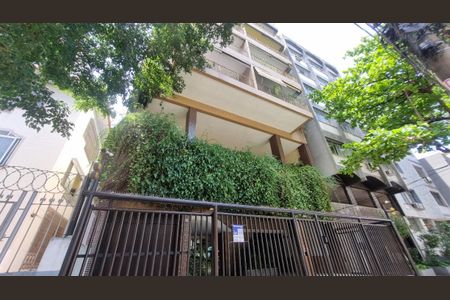 Apartamento à venda com 74m², 2 quartos e 1 vagaFachada