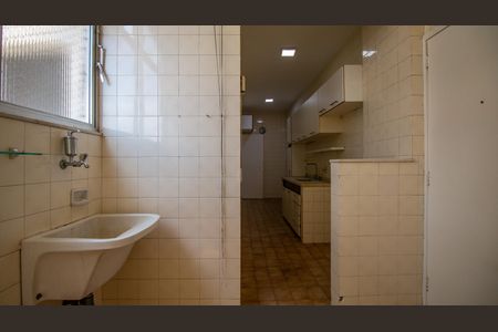 Apartamento à venda com 74m², 2 quartos e 1 vagaÁrea de Serviço