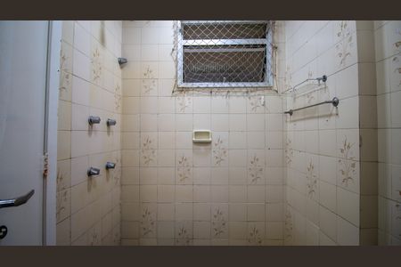 Apartamento à venda com 74m², 2 quartos e 1 vagaBanheiro Suite