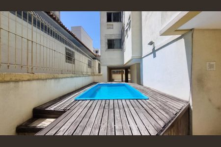 Apartamento à venda com 74m², 2 quartos e 1 vagaPiscina