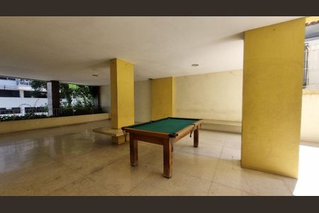 Apartamento à venda com 74m², 2 quartos e 1 vagaÁrea Comum