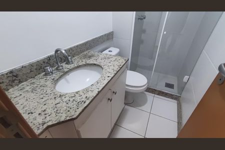 Apartamento para alugar com 70m², 3 quartos e 1 vaga Apartamento para alugar com 70m², 3 quartos e 1 vagaBanheiro
