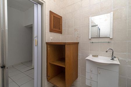 Casa à venda com 190m², 3 quartos e 2 vagasBanheiro de Serviço da Edicula