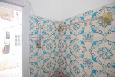 Casa à venda com 81m², 3 quartos e sem vaga Casa à venda com 81m², 3 quartos e sem vagaBanheiro casa 2