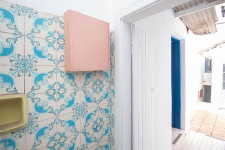 Casa à venda com 81m², 3 quartos e sem vaga Casa à venda com 81m², 3 quartos e sem vagaBanheiro casa 2