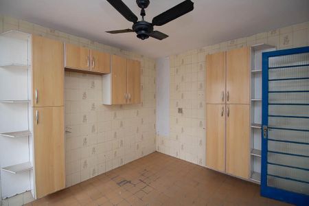 Casa à venda com 81m², 3 quartos e sem vaga Casa à venda com 81m², 3 quartos e sem vagaCozinha