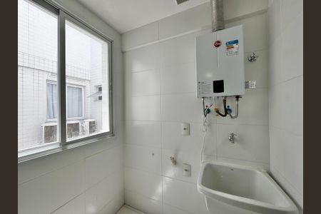 Apartamento para alugar com 382m², 3 quartos e 3 vagas Apartamento para alugar com 382m², 3 quartos e 3 vagasCozinha e Área de Serviço