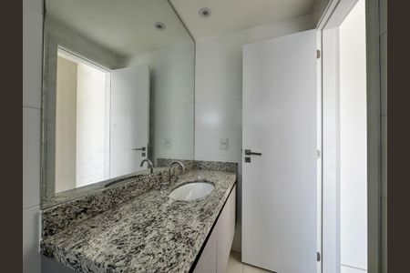 Apartamento para alugar com 382m², 3 quartos e 3 vagas Apartamento para alugar com 382m², 3 quartos e 3 vagasSuíte 2 - Banheiro