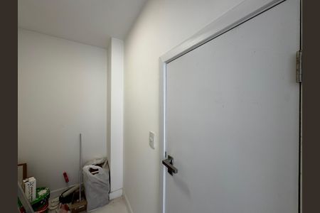 Apartamento para alugar com 382m², 3 quartos e 3 vagas Apartamento para alugar com 382m², 3 quartos e 3 vagasBanheiro de Serviço