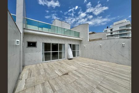 Apartamento para alugar com 382m², 3 quartos e 3 vagas Apartamento para alugar com 382m², 3 quartos e 3 vagasSuíte 2 Varanda